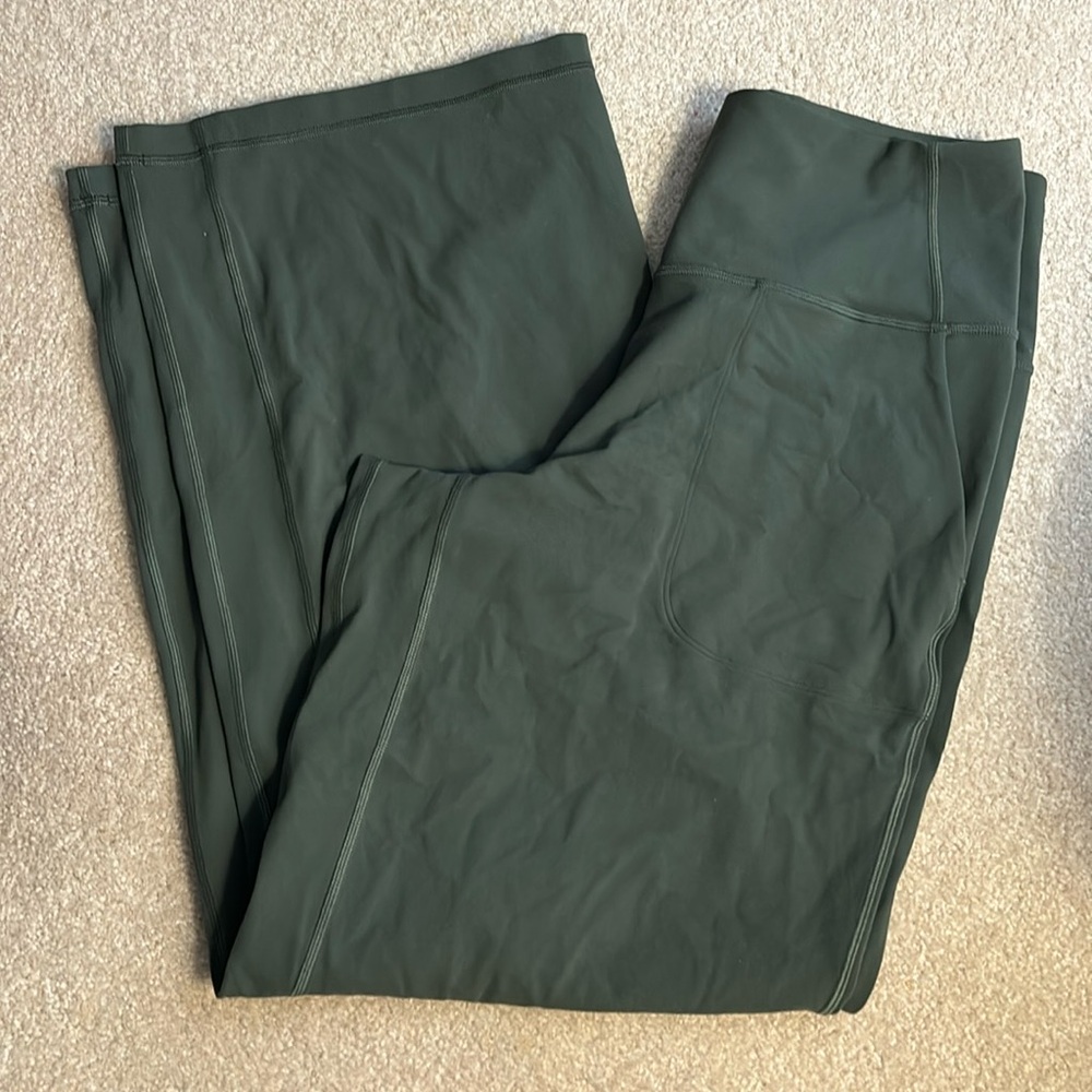 Lululemon wide leg high rise pants with pockets